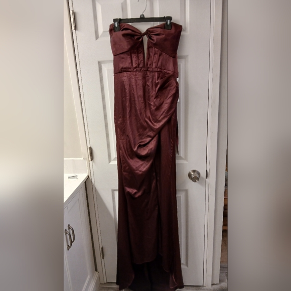 RSOETOO Strapless Bow Satin Prom Dress – Long Formal Evening Gown - Picture 2 of 13